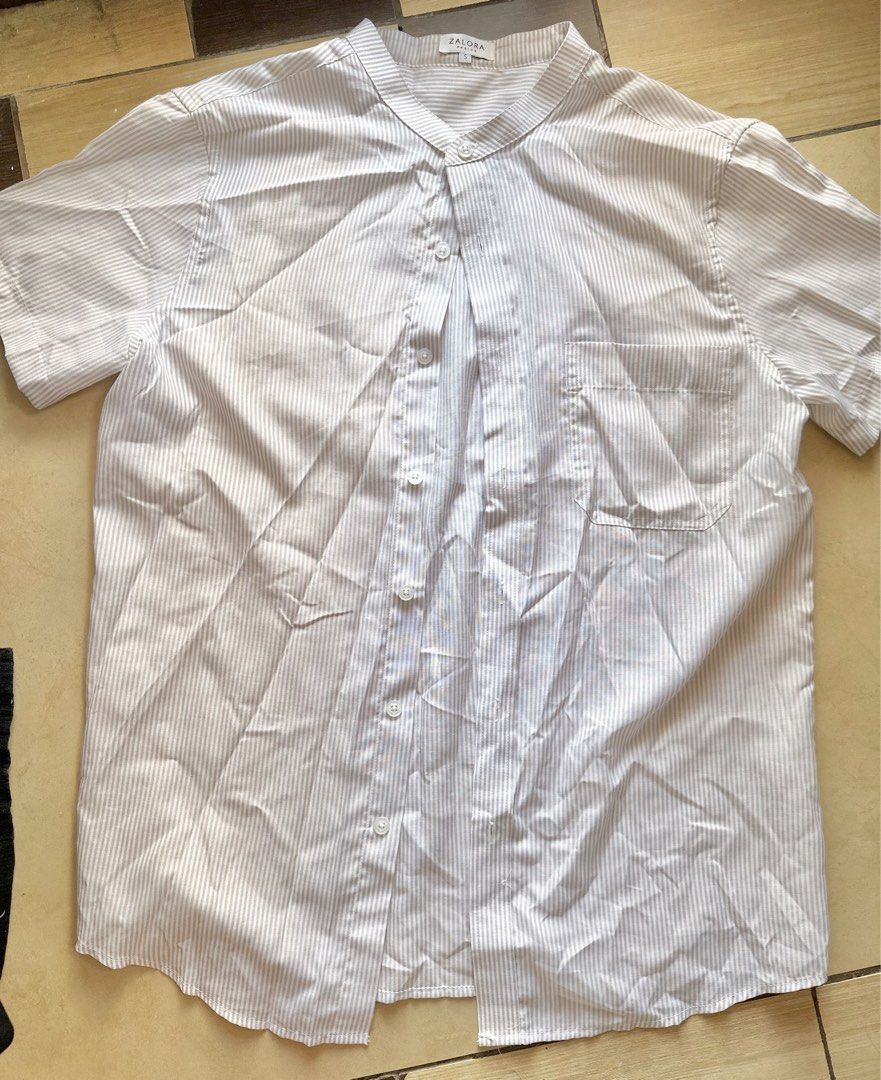 Zalora pinstrip button down polo (Category: Longsleeves) located in Manila. Submitted by brownbutterlatte (Listing ID 1470299359, Image 2). Description: Never used! RFS: Decluttering .