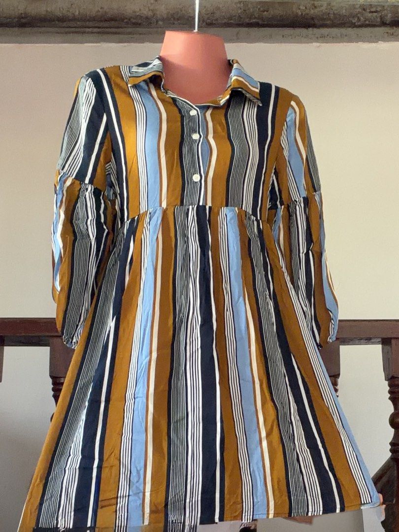 Zalora Stripe Dress (Category: Dresses) located in Calapan. Submitted by lesleiann (Listing ID 1470199651, Image 2). Description: Never pa po ito nasuot pero naalis ko na yung tag. Hindi lang bagay saken 😅 di ko na nai-return.