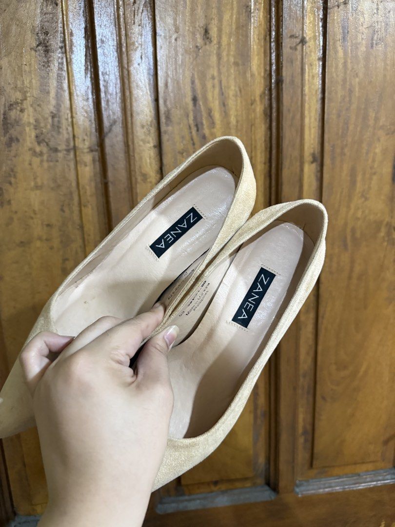 Zanea heels pumps (Category: Heels) located in Imus. Submitted by mysticstar_f121de (Listing ID 1470158422, Image 3). Description: .