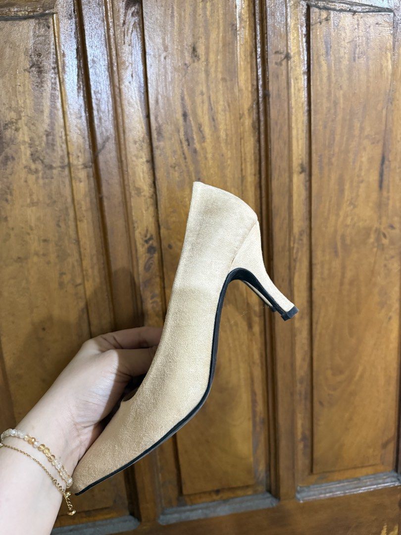 Zanea heels pumps (Category: Heels) located in Imus. Submitted by mysticstar_f121de (Listing ID 1470158422, Image 2). Description: .