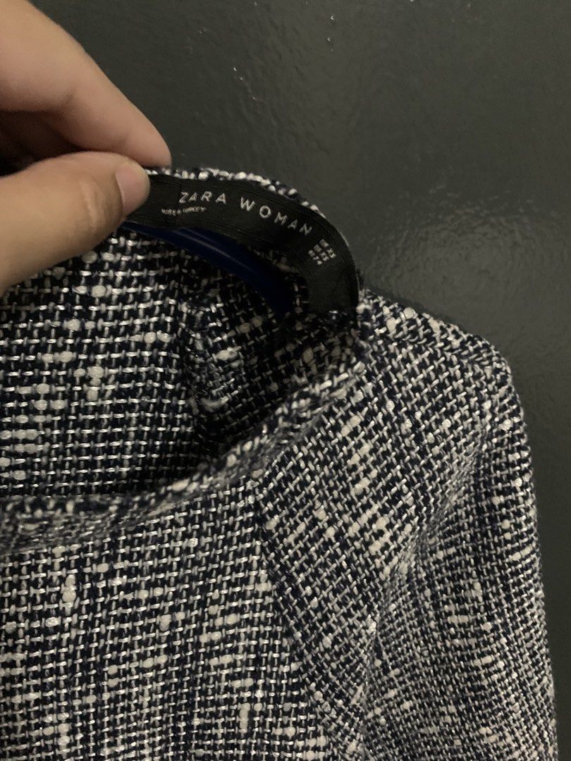 ZARA 3/4 Sleeve Top (Category: Others Tops) located in Pasig City. Submitted by dc_declutters (Listing ID 1470310693, Image 3). Description: .