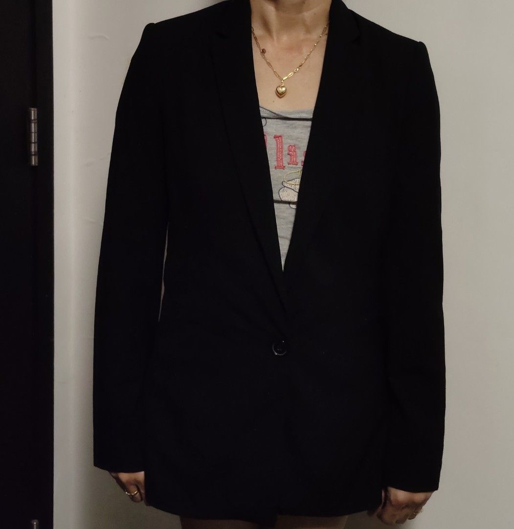 Zara Basic Black Blazer Size S (Category: Coats, Jackets and Outerwear) located in Batangas. Submitted by ms.d_preloveditems (Listing ID 1470283039, Image 1). Description: - Brand: Zara Basic - Size: Small (EUR, USA, MEX sizing on tag) but can fit up to medium - Color: Black - Origin: Made in Spain - Design: Lapel collar with single-button front closure - Fit: Structured fit through the waist - Lining: Fully lined inside - Condition: Excellent pr