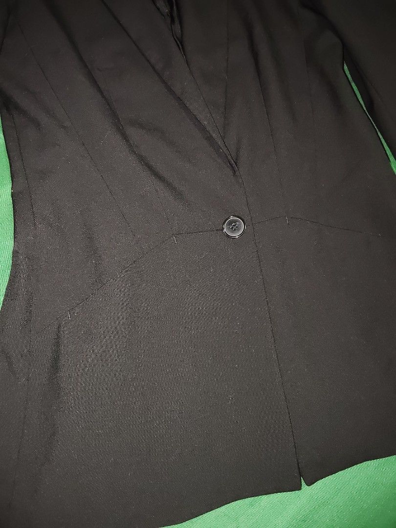 Zara Basic Black Blazer Size S (Category: Coats, Jackets and Outerwear) located in Batangas. Submitted by ms.d_preloveditems (Listing ID 1470283039, Image 3). Description: - Brand: Zara Basic - Size: Small (EUR, USA, MEX sizing on tag) but can fit up to medium - Color: Black - Origin: Made in Spain - Design: Lapel collar with single-button front closure - Fit: Structured fit through the waist - Lining: Fully lined inside - Condition: Excellent pr