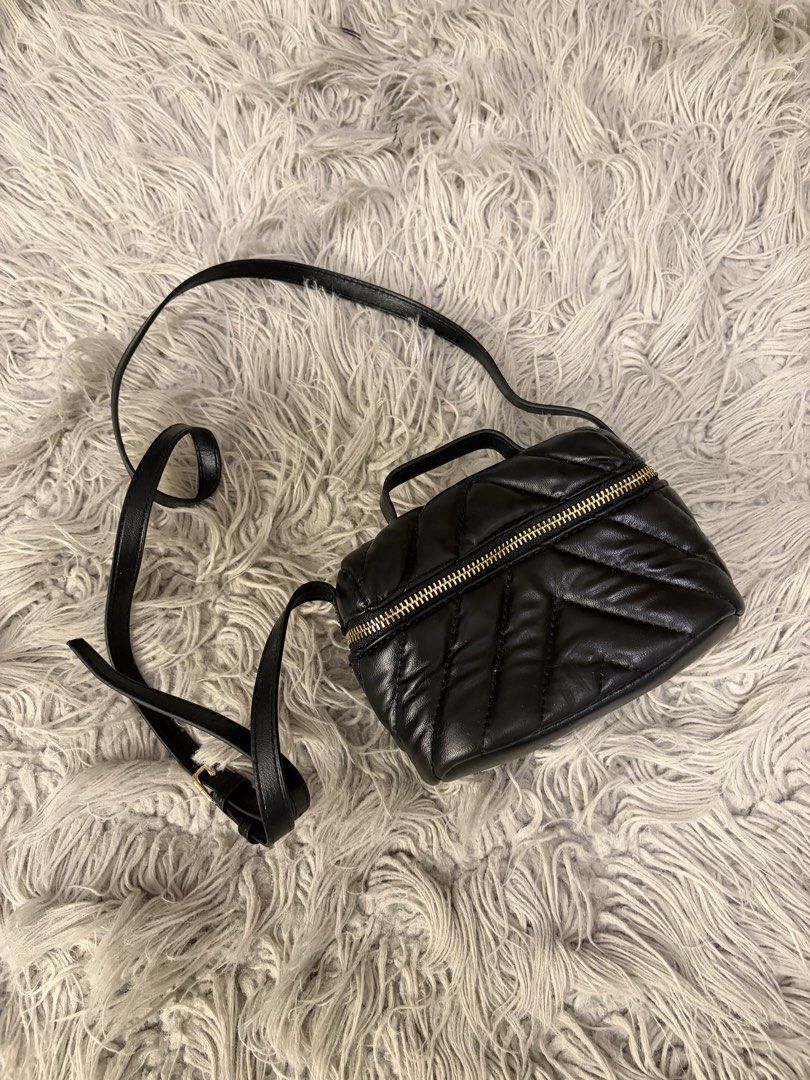 ZARA Black Quilted Mini Crossbody Bag (Category: Shoulder Bags) located in Marikina City. Submitted by thearchives.jpg (Listing ID 1470346304, Image 1). Description: Note: offers are open, prices are negotiable. colors may slightly vary due to lighting..