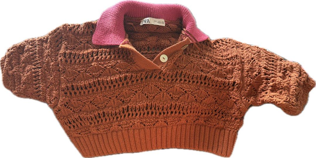 Zara Cropped Knit Polo (Category: Longsleeves) located in Quezon City. Submitted by mintconditionph (Listing ID 1470206910, Image 1). Description: .