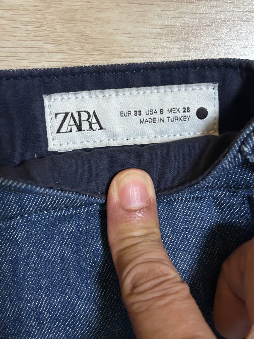 Zara Denim Wide Pants size Medium womens preloved (Category: Jeans) located in Taguig. Submitted by ramsthrift (Listing ID 1470172840, Image 2). Description: Zara Denim Wide Pants size Medium womens preloved * guaranteed authentic * condition 9/10 * dimes: 30in waist x 38in length .