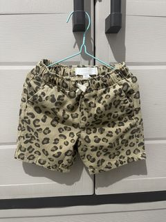 (Category: ) located in . Submitted by zntinycloset (Listing ID 1470159210, Image 1). Description: .