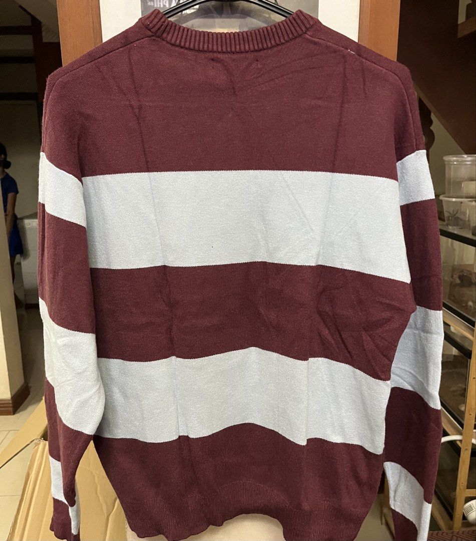 Zara knitted long sleeves (Category: Formal Shirts) located in Bacoor. Submitted by ayit. (Listing ID 1470268068, Image 2). Description: Orig new japan med -large fit Sf inc negotiable - Brand: Zara - Style: Knitted long sleeves with horizontal stripes (Maroon and Light Blue) - Size: Medium (EU 50 / US 40) - Condition: Layered condition 3, well-maintained - Ideal for casual wear, office use, or cold weather.