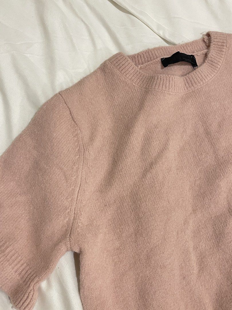 Zara Pink Ruffle Short-Sleeve Knit Top (Category: Blouses) located in Quezon City. Submitted by everythingmustgo__ (Listing ID 1470257949, Image 2). Description: Zara Pink Ruffle Short-Sleeve Knit Top - brand new with tags - size: small ‼️ firm with price. low ballers will not be entertained ‼️.
