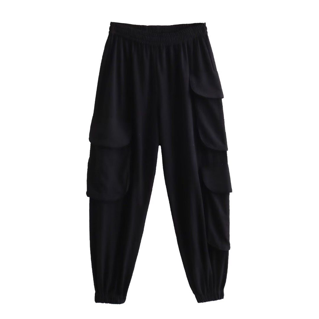 Zara Rare Linen Cargo Jogger (Category: Other Bottoms) located in Bulacan. Submitted by rgrs.collexn (Listing ID 1470195675, Image 1). Description: Super ganda. Kaso, maluwag na sken. Once lang nagamit. Ang lalaki ng pockets. 3 pockets. 32-42" sagad Length: 39" ✨ Check out my listings for more affordable preloved finds! ✨ Please manage your expectations as all items are preloved. Any flaw/s, if applicable, will be clearly indicated in the item de