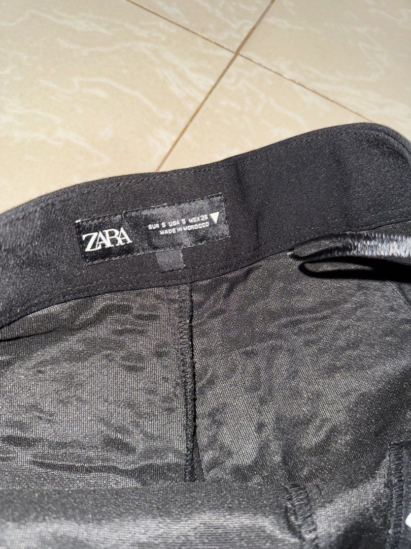 Zara skort (Category: Other Bottoms) located in Davao. Submitted by twogirlsapparel (Listing ID 1470226908, Image 2). Description: .