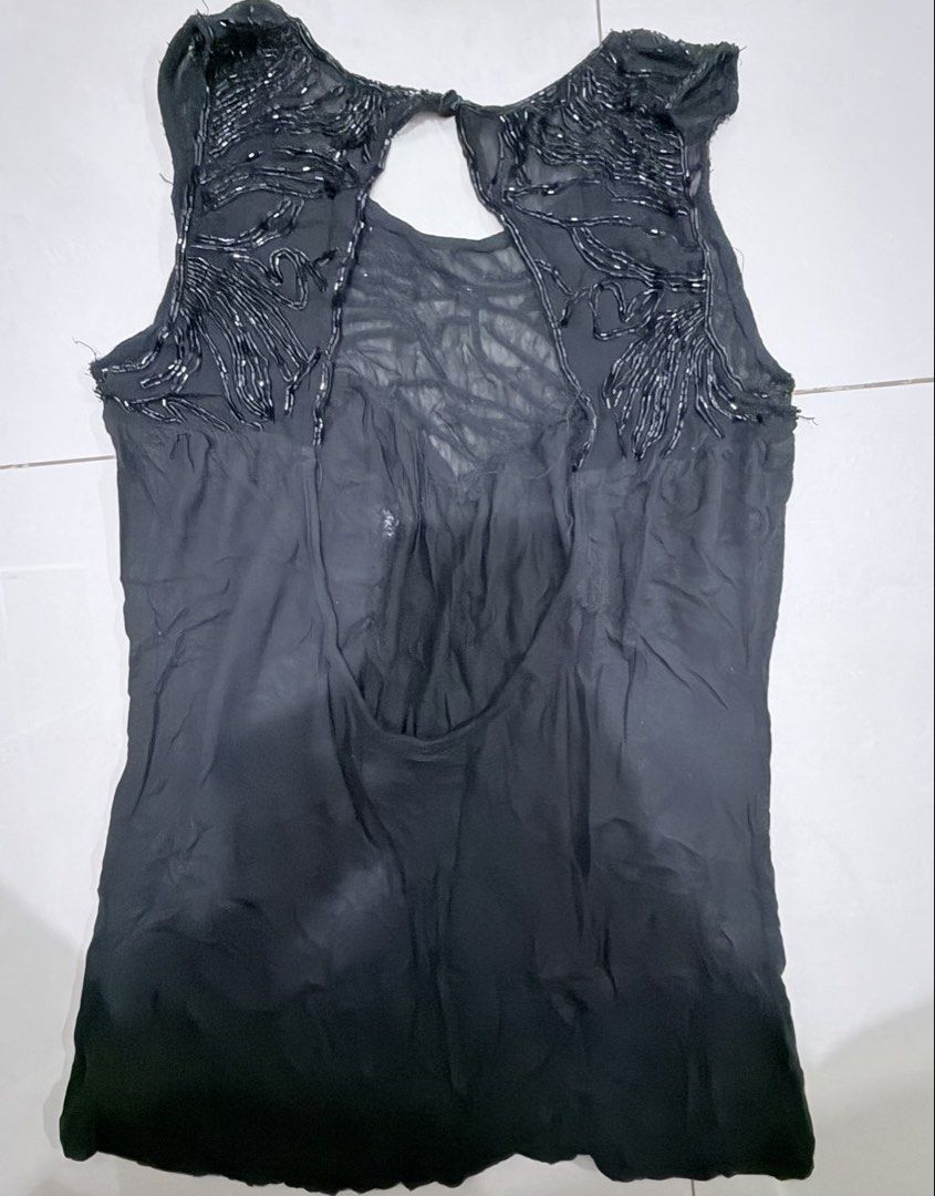 Zara top (Category: Sleeveless) located in Pasig City. Submitted by queensuite (Listing ID 1470202136, Image 2). Description: .