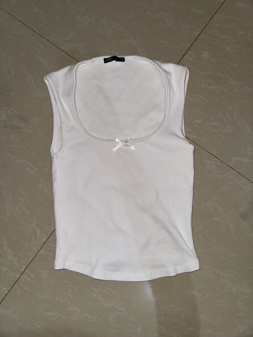 Zara top (Category: Sleeveless) located in Davao. Submitted by twogirlsapparel (Listing ID 1470301414, Image 1). Description: .