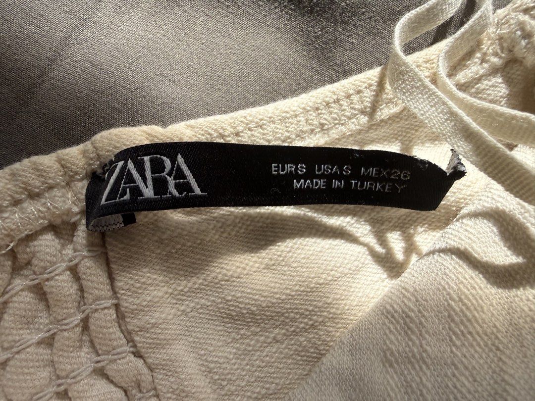 Zara Tube Top (Category: Sleeveless) located in Quezon City. Submitted by mintconditionph (Listing ID 1470205283, Image 2). Description: .