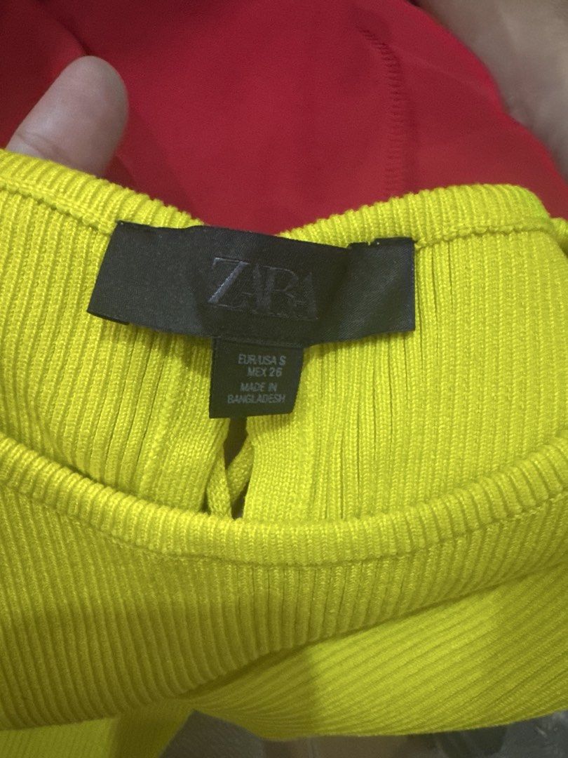ZARA Yellow Ribbed Tank Top (Category: Sleeveless) located in Makati City. Submitted by banshee1411 (Listing ID 1470243351, Image 3). Description: never been worn just tried.