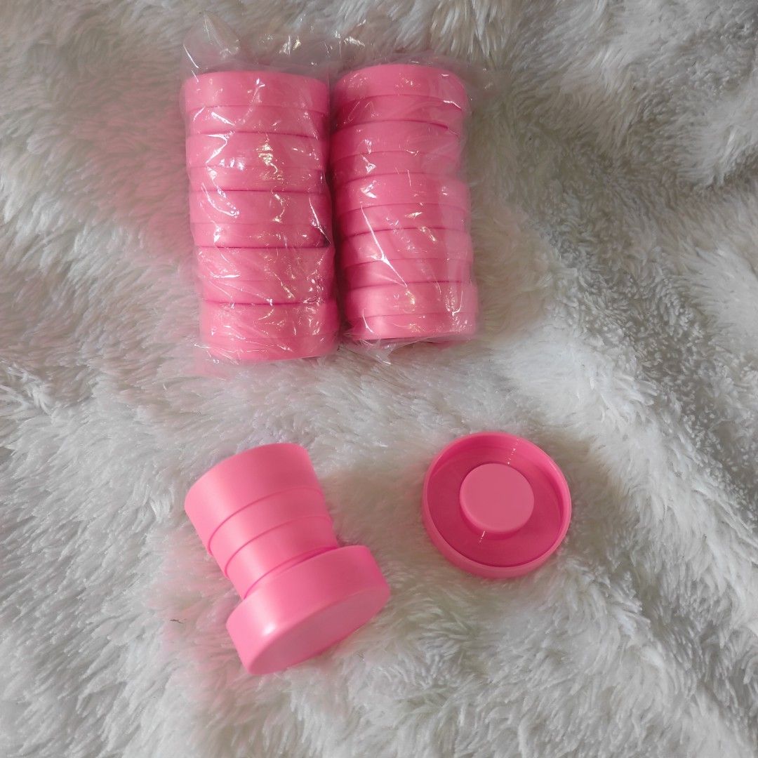 100ml Portable Collapsible Drinking Cup (Category: Other Kitchenware & Tableware) located in Cainta. Submitted by fukunekojapansurplus (Listing ID 1470368851, Image 1). Description: Take all 11 pieces for 100 pesos Portable Collapsible Drinking Cup 100ml Made of plastic 100 pesos for 11 pieces Ideal for Christmas stocking fillers No other colors BRAND NEW.