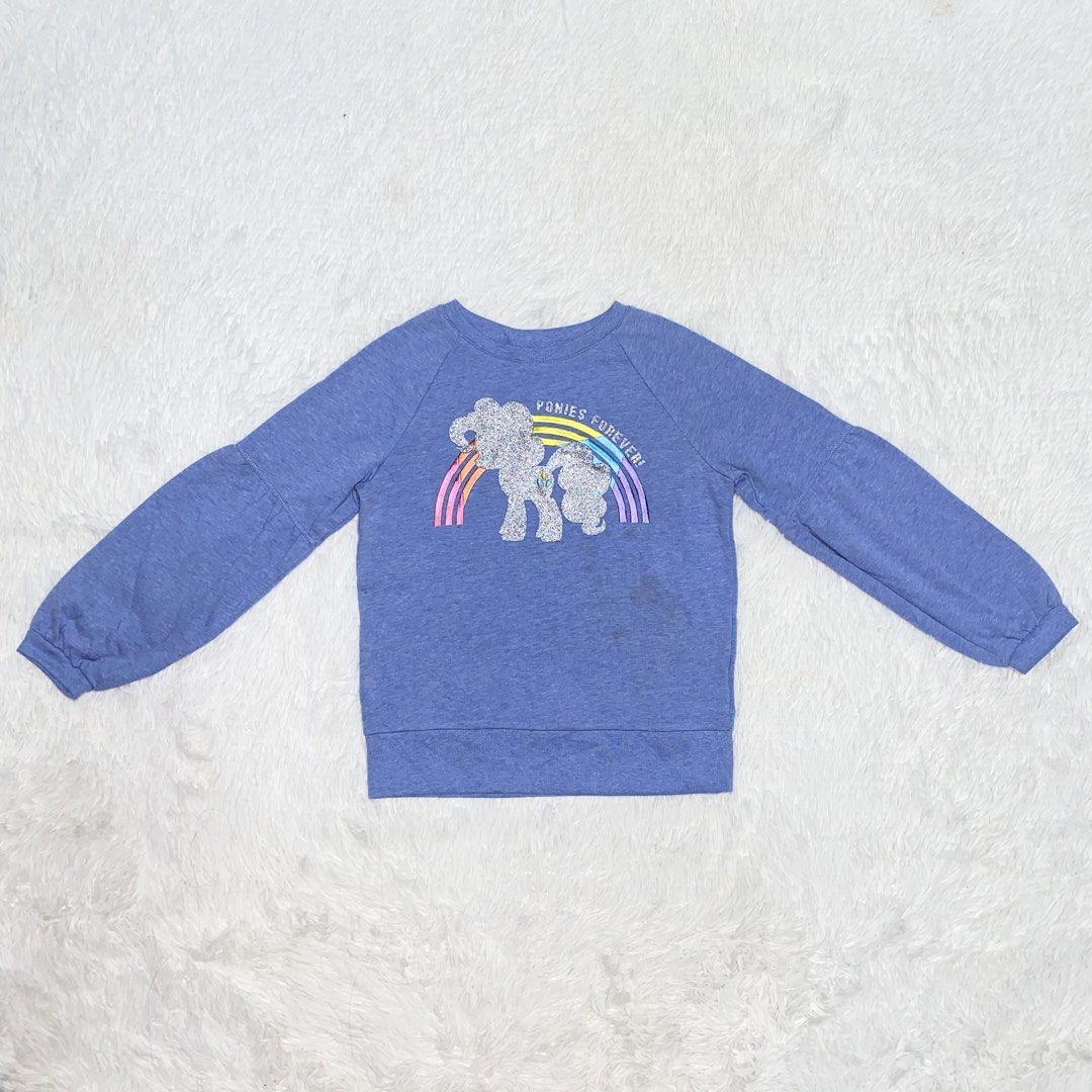 10 Years Old Gap Sweater Pony (Category: Babies & Kids Fashion) located in Bulacan. Submitted by jexmd (Listing ID 1470455657, Image 1). Description: May stains pero hindi pa nasuot.