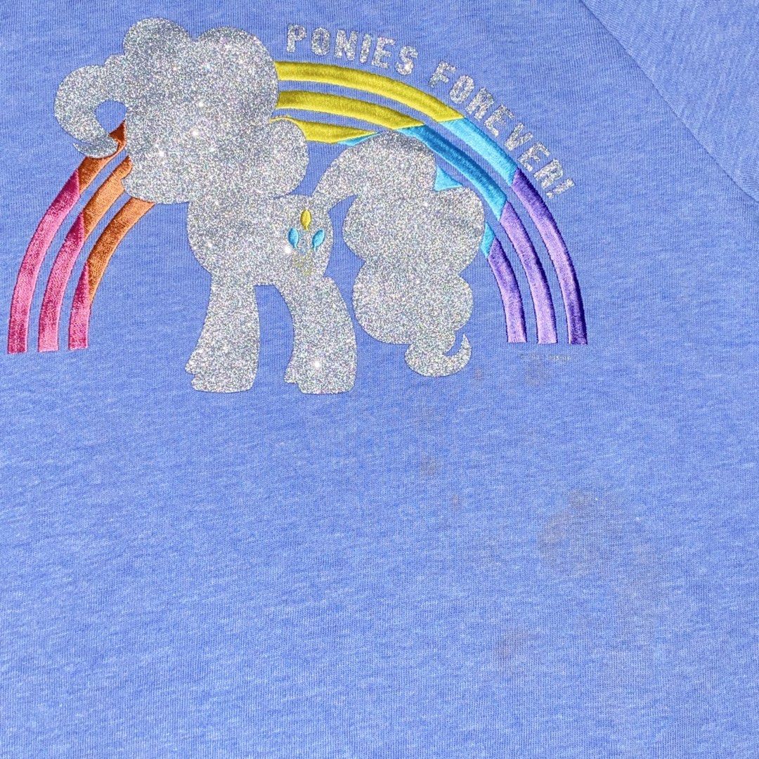 10 Years Old Gap Sweater Pony (Category: Babies & Kids Fashion) located in Bulacan. Submitted by jexmd (Listing ID 1470455657, Image 3). Description: May stains pero hindi pa nasuot.