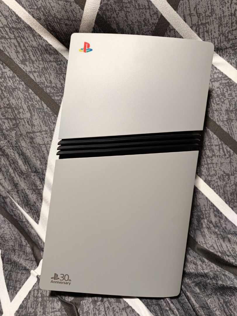 [12.7] Sony PlayStation 5 Pro + Disc drive Used, Video Gaming, Video ...