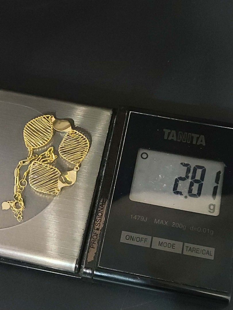 18k yg Saudi gold bracelet (Category: Bracelets) located in Manila. Submitted by luxesparks (Listing ID 1470449726, Image 2). Description: .