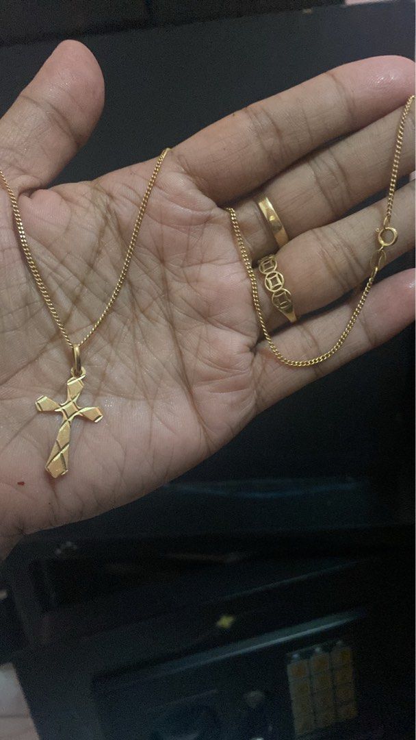 18karat real gold (Category: Luxury Accessories) located in Manila. Submitted by jen_26 (Listing ID 1470553038, Image 3). Description: LEGIT 18karat gold 6800per g subasta used but not abuse pm po for inquiries.