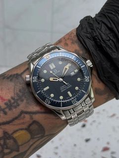 (Category: ) located in . Submitted by e.s.watches (Listing ID 1470416721, Image 1). Description: .
