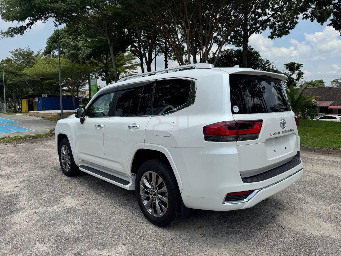 2024 Toyota LANDCRUISER 3.4 ZX FJA300W (A), Cars, Cars for Sale on ...