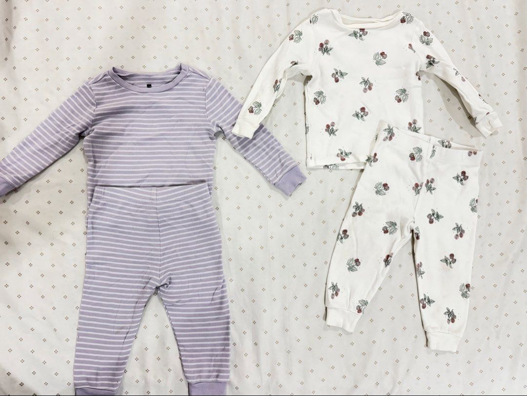 2 sets Pajama Sets 12M (Category: Babies & Kids Fashion) located in Manila. Submitted by diane.preloved0328 (Listing ID 1470440874, Image 1). Description: Tag Brand 12M Purple Pajama set Tag Brand Floral Pajama Set.