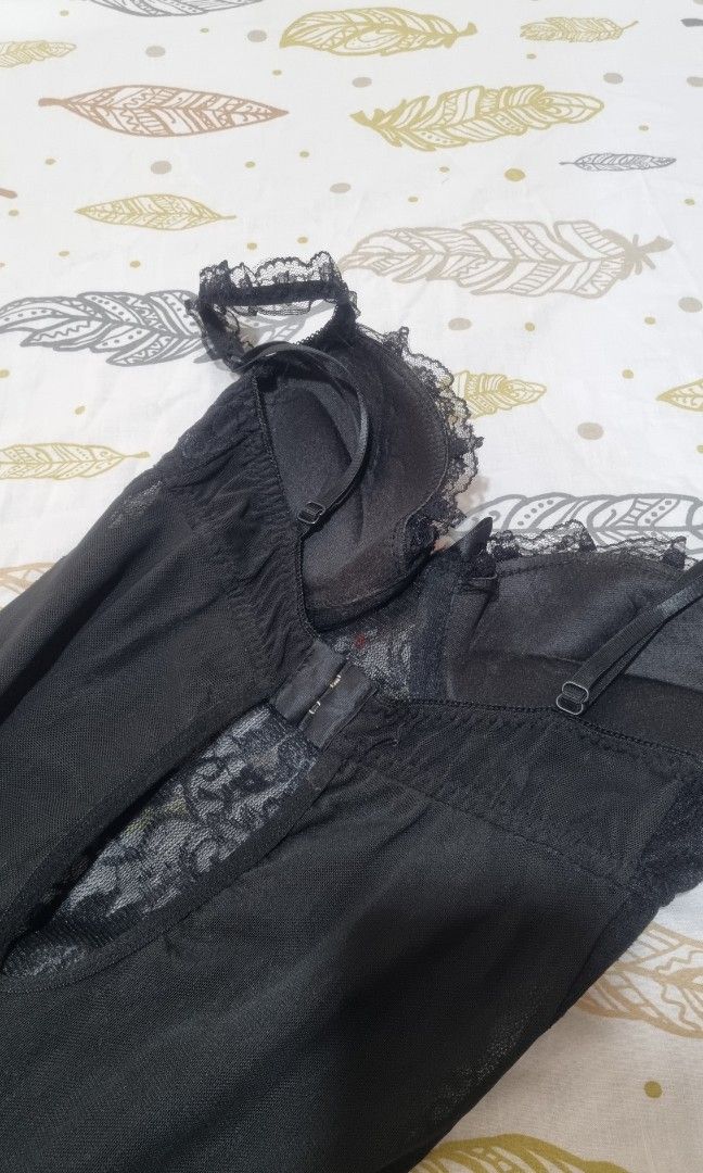 2pc Corset and tulle skirt (Category: Sets or Coordinates) located in Santa Rosa. Submitted by ronalyn0321 (Listing ID 1470555760, Image 3). Description: In excellent condition Fits medium frame Bust size 34 Cup B Skirt garterize Shipping services j&t or book your lalamove rider.