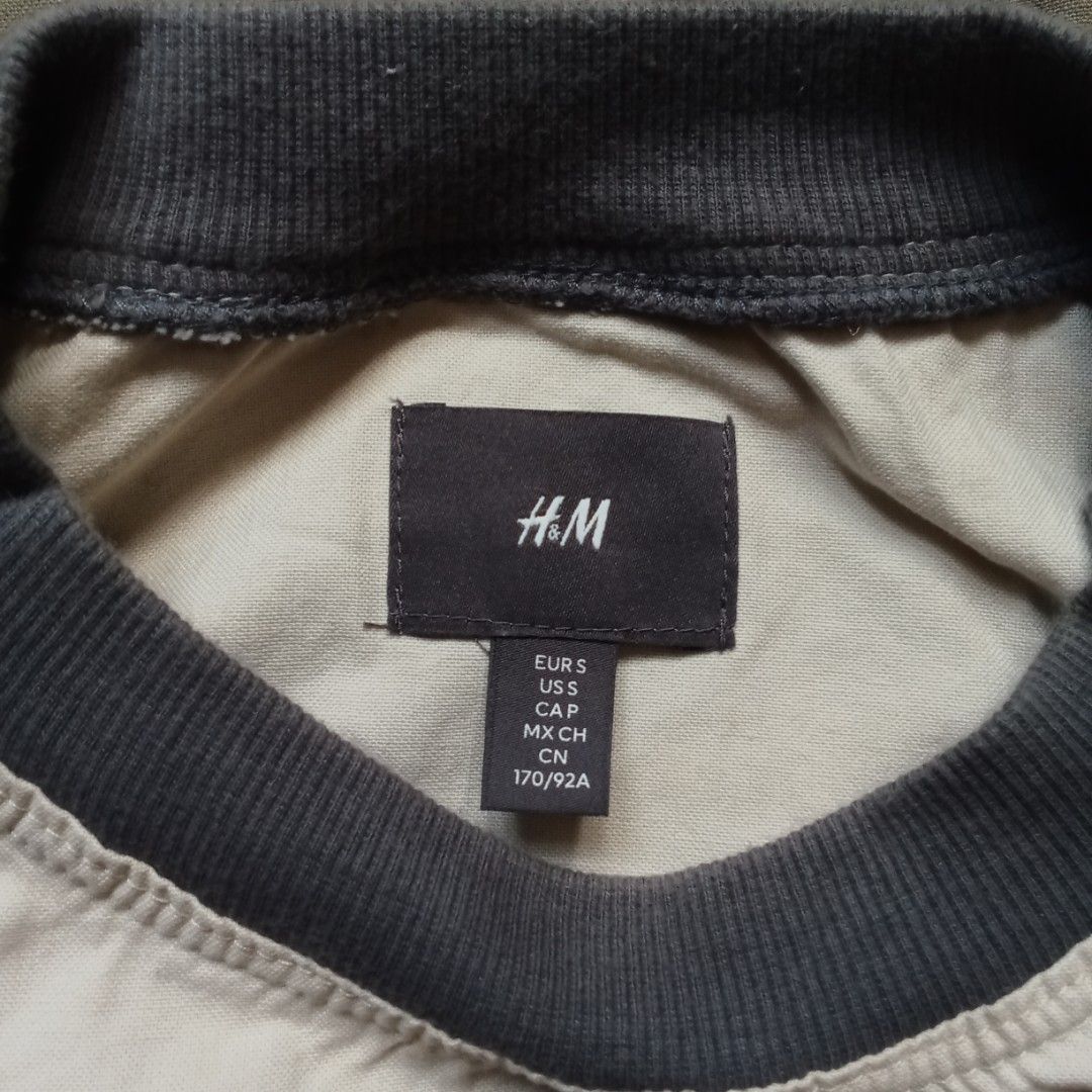 2TONE H&M (Category: Tshirts & Polo Shirts ) located in Manila. Submitted by push.cook (Listing ID 1470501616, Image 1). Description: NO ISSUE CRISPY CONDI L:28 W:24.