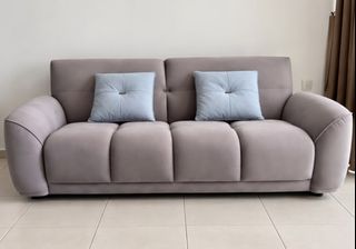 (Category: ) located in . Submitted by myshop61 (Listing ID 1470553299, Image 1). Description: .