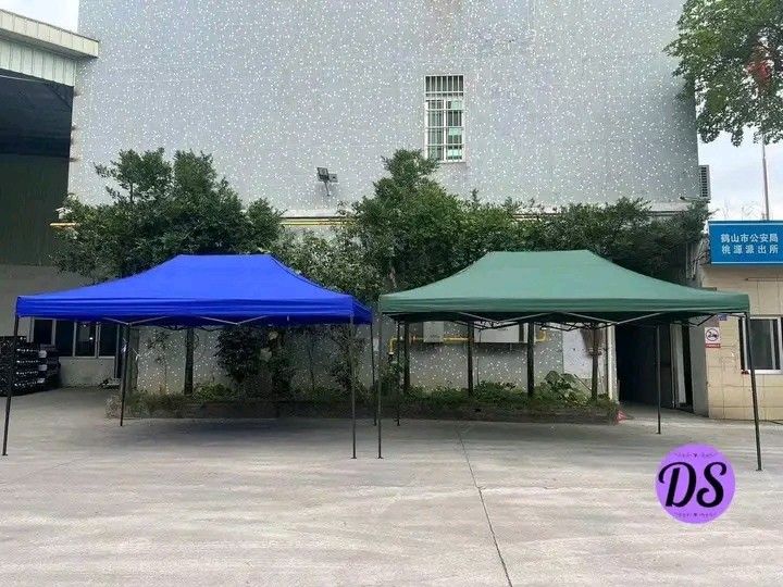 3x4.5m Rectractable Tent (Category: Outdoor Furniture) located in Manila. Submitted by micoooy (Listing ID 1470488391, Image 2). Description: .