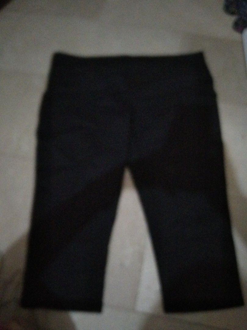 44 waist exercise pants leggings (Category: Other Bottoms) located in Quezon City. Submitted by eidorableshop (Listing ID 1470384574, Image 3). Description: .
