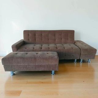 (Category: ) located in . Submitted by ilovecuratedfurnitures (Listing ID 1470369924, Image 1). Description: .