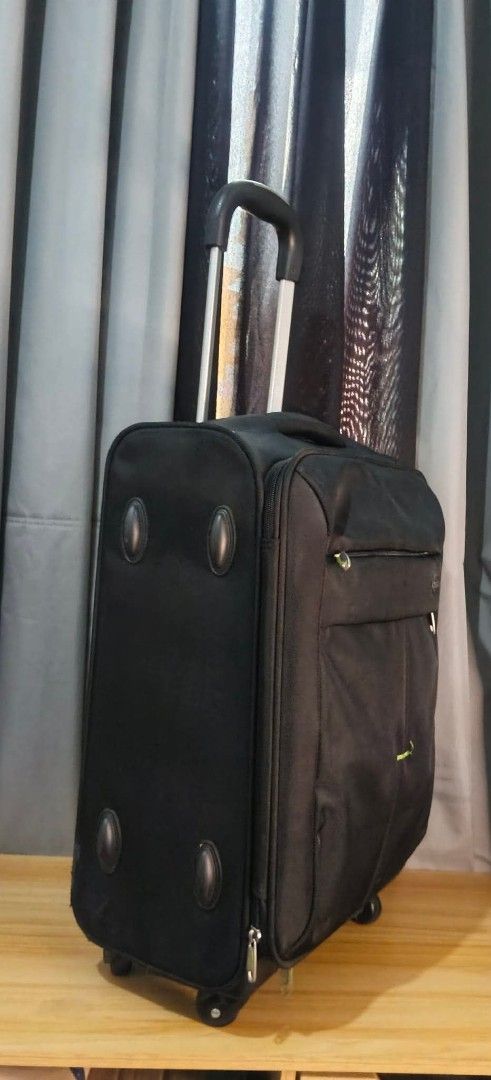 🧳 AMERICAN TOURISTER BY SAMSONITE (Category: Luggage) located in Manila. Submitted by chocoman0235367 (Listing ID 1470413403, Image 3). Description: NEW ARRIVAL‼️ BRANDED AMERICAN TOURISTER BY SAMSONITE SPINNER LUGGAGE Carry on,cabin,small Size 🔰Softcase Nylon Polyester 🔰Top and Side Carrier Handle 🔰Telescopic Push Handle 🔰Smooth and Silent 360 Rotation wheels 🔰Front and Back zipper Pocket 🔰Wide space Suitcase With Support Strap and Pocket