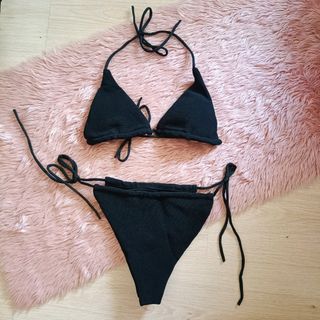 (Category: ) located in . Submitted by Miss_Chuch0521 (Listing ID 1470365212, Image 1). Description: .