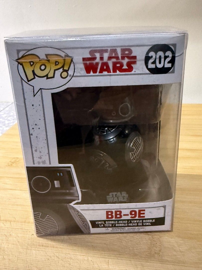 ✨ Funko Pop! Star Wars BB-9E #202 — Great Condition (Category: Designer & Blind Box Toys) located in Manila. Submitted by gian_ocampo (Listing ID 1470522803, Image 1). Description: 📋 Item Basics - Official Funko Pop vinyl bobble-head figure - Character: BB-9E — the First Order's dark BB unit droid - Item Number: #202 - Comes complete with original retail box and clear protector case ✅ Figure Condition - Figure is complete — no breaks or missing 