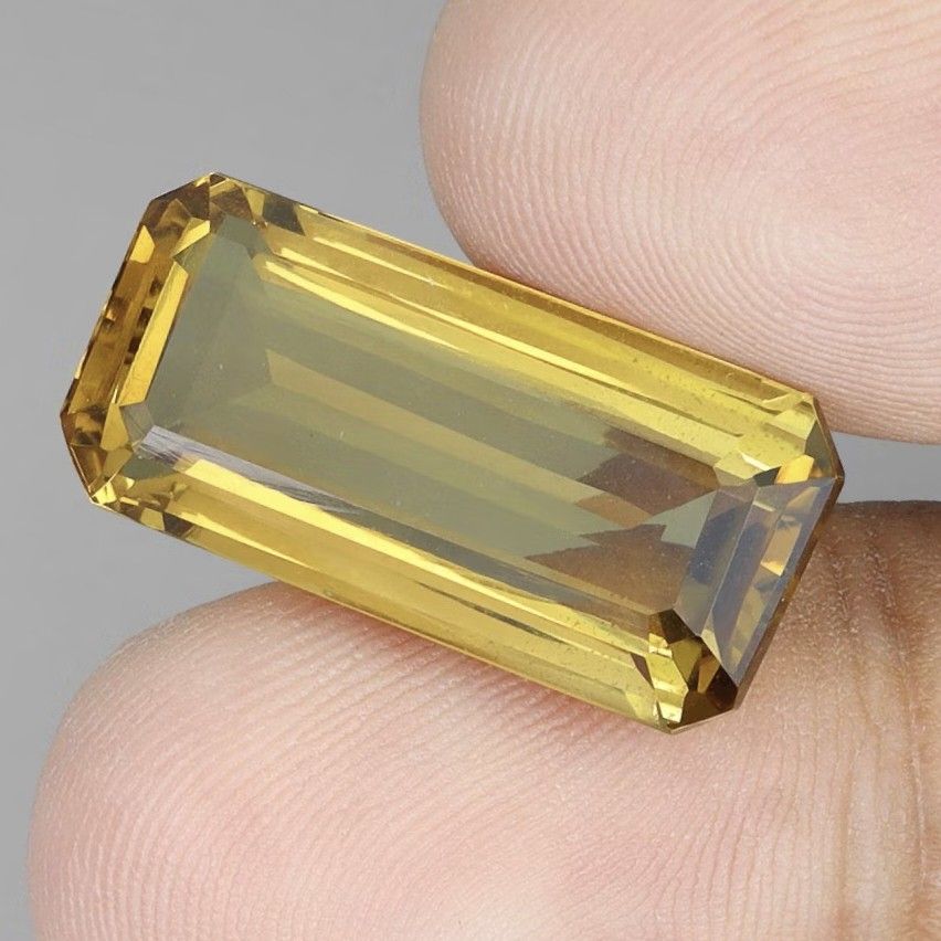 💯 Natural CITRINE loose (Category: Precious Stones) located in Kawit. Submitted by authentic_gemstones_byalton (Listing ID 1470382799, Image 1). Description: AVAILABLE ❗ ▪️NATURAL CITRINE LOOSE ▪️ -16 carats -Octagon cut -12.0x10.5.0x8.0 (mm) dimension -VVS (clarity) -Unheated/untreated -7.0 (hardness) -Brazil (origin) -100% brand new item #Citrine #naturalgemstones #AuthenticGemstonesbyALTON.