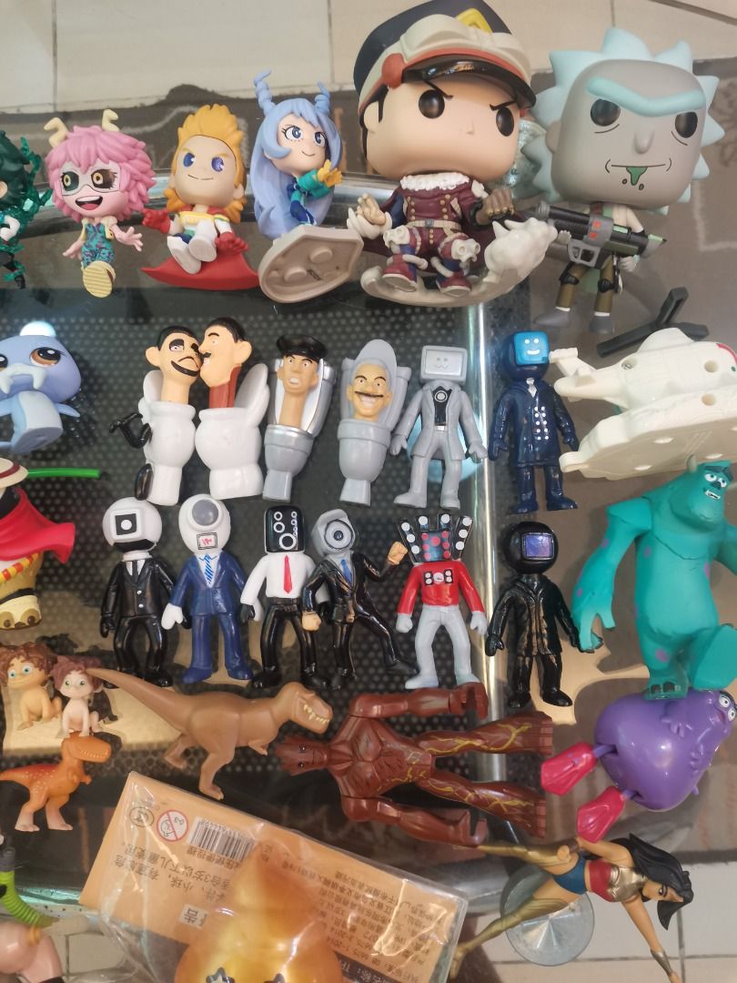 🔥 Take all🔥 as is🔥 (Category: Action & Battle Toys) located in Tarlac. Submitted by la.figz (Listing ID 1470357466, Image 2). Description: For take all Mix toys, my hero academia, kungfu panda, funko, mini Disney pixar, skibidi, etc As is wysiwyg Location tarlac .