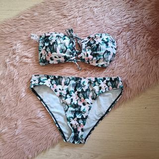 (Category: ) located in . Submitted by Miss_Chuch0521 (Listing ID 1470364410, Image 1). Description: .