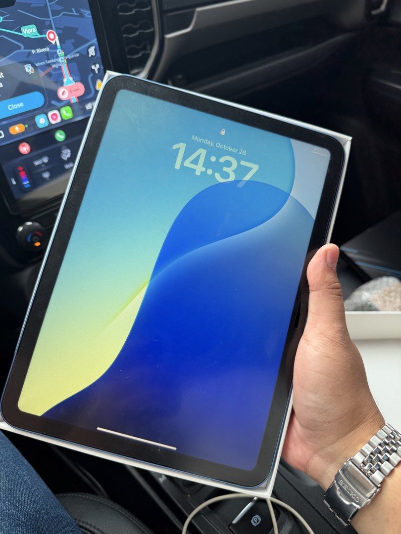 A16 128 (Category: iPad) located in Manila. Submitted by harryelizondo (Listing ID 1470408434, Image 3). Description: FOR SALE iPad A16 (Blue) 128gb 100 battery health 22 Cycle Count WITH BOX ONLY 22,000! Bagong bago pa! Makinis at sariwa Meetup San Juan / Manda.