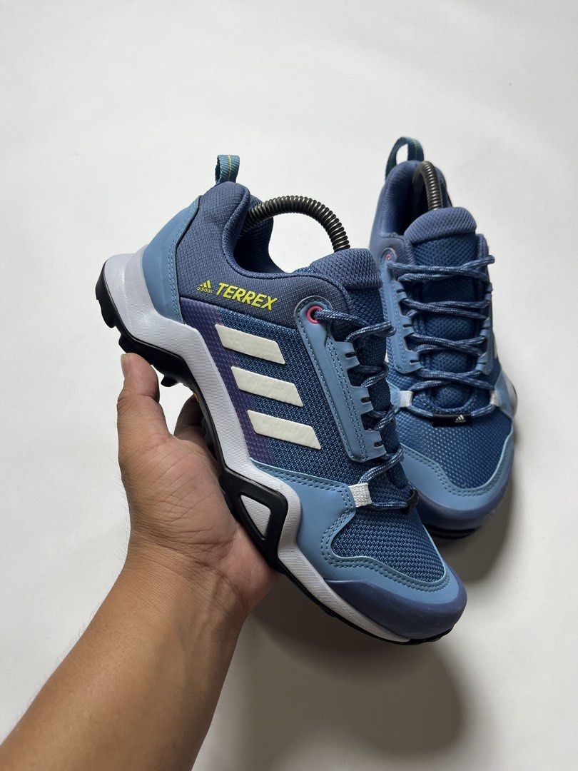 A D I D A S TERREX (Category: Sneakers) located in Pagadian. Submitted by 7016_avenue (Listing ID 1470369121, Image 1). Description: Want to sell ADI TERREX Size Us 7 Euro 38 Cm 24 •Excellent condition •Good as new •No issue Price: 2899 free shipping 📌PANG TRAIL NYO PO MADAAAAM🥰✨ Loc. Pagadian City Zamboanga del sur.