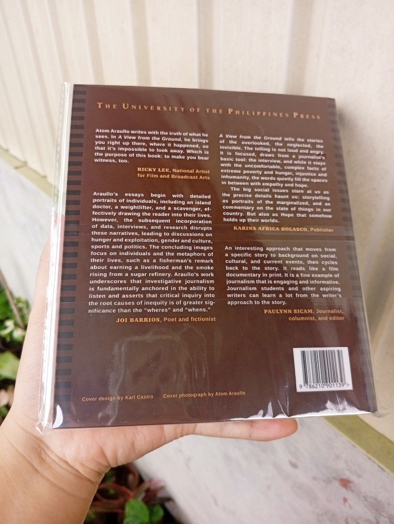 A VIEW FROM THE GROUND by Atom Araullo [Paperback/Glossy Pages] (Category: Storybooks) located in La Trinidad. Submitted by cla.rissa317 (Listing ID 1470503318, Image 3). Description: 🌻❣️A VIEW FROM THE GROUND by Atom Araullo🤗🌿 Brand New/Glossy Pages Premium Paperback 💸600php Actual photos posted Location: Benguet For Dropping (COP/GCash) 🍂Malcolm Square, Baguio 🍂Km5, Pico, La Trinidad ‼️No to rush dropping pls For Delivery (GCash/Maribank)