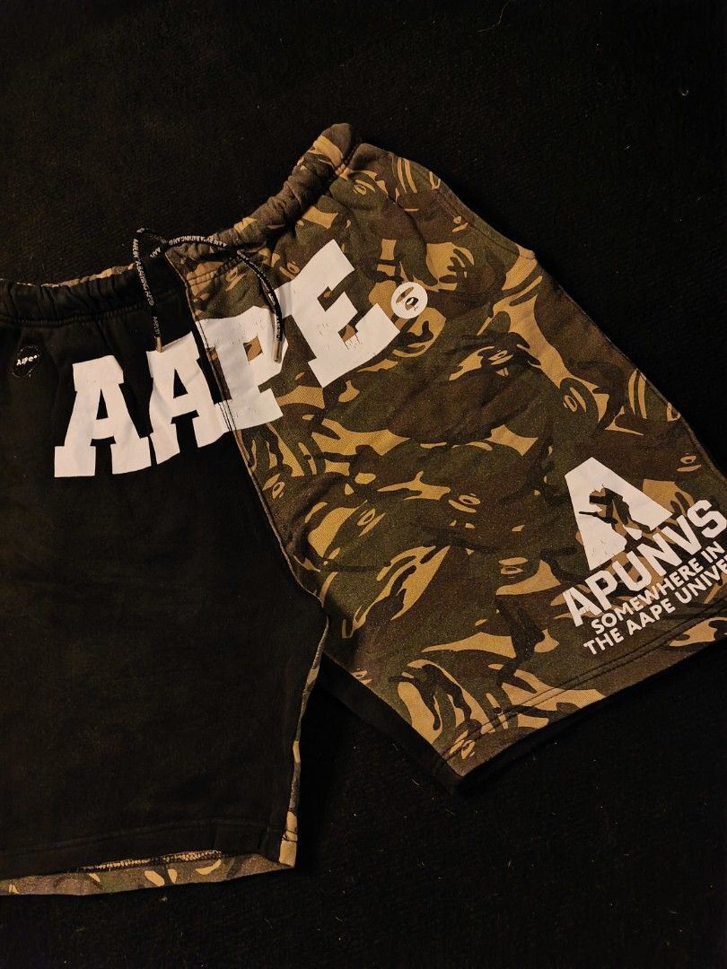 Aape Two Tone Camou Shorts (Category: Shorts) located in San Fernando. Submitted by retro_d (Listing ID 1470550035, Image 3). Description: - Aape Two Tone Camou Shorts - Size: W30-37/L-21.5/TH-14/LO-12 - Condition: Good - Color Rate: 9/10 - No issue.