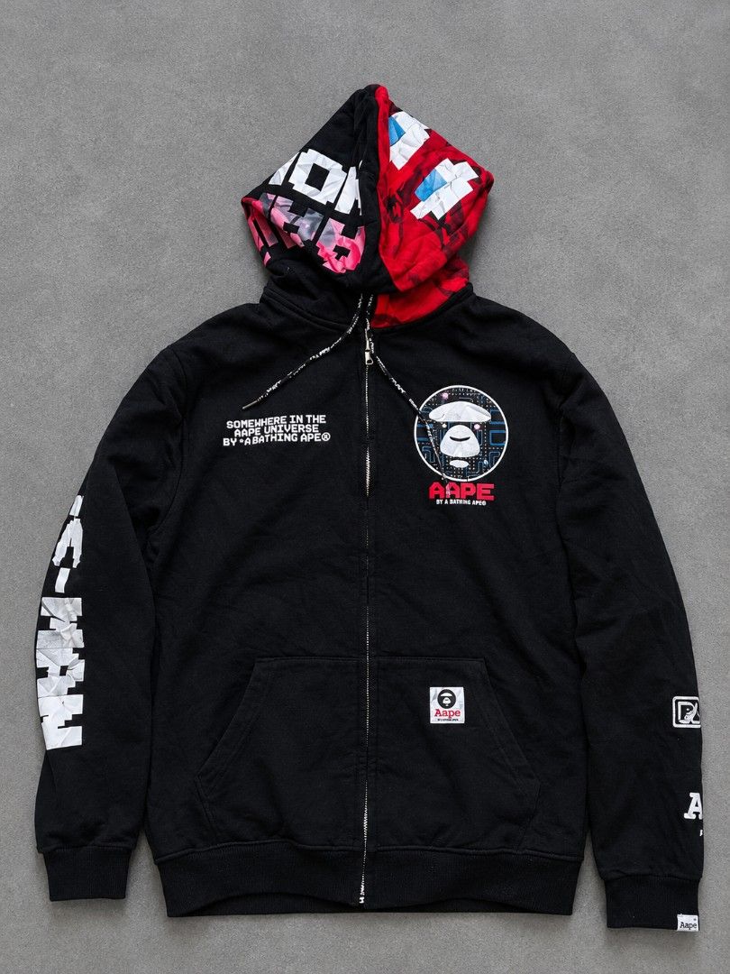 Aape x pacman collaboration jacket (Category: Coats, Jackets and Outerwear) located in Danao, Cebu. Submitted by fashion_hub69 (Listing ID 1470412396, Image 2). Description: Aape X pacman collaboration jacket 9/10 condi need wash only 750 plus sf fix jnt courier gcash payment.