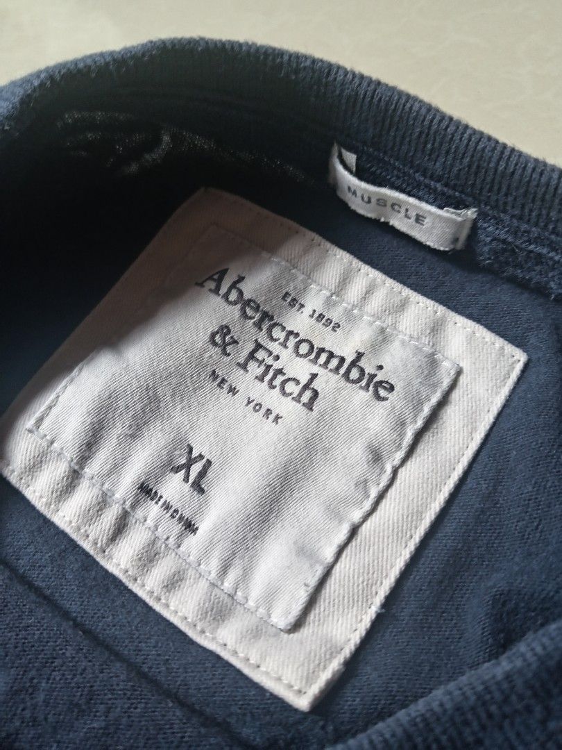 Abercrombie & Fitch (Category: Tshirts & Polo Shirts ) located in Manila. Submitted by sonny2k (Listing ID 1470446631, Image 3). Description: width: 20 length: 28.