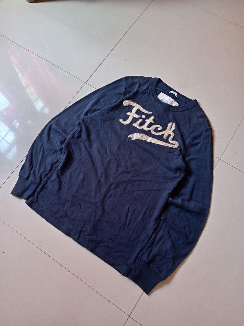 Abercrombie & Fitch LS (Category: Hoodies) located in Manila. Submitted by sonny2k (Listing ID 1470446412, Image 2). Description: width: 19 length: 27 .