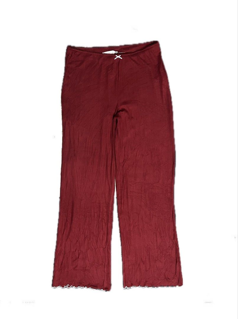 Abercrombrie & Fitch louge (Category: Undergarments & Loungewear) located in Rizal. Submitted by ryaa.x (Listing ID 1470545472, Image 1). Description: Can fit S To Large stretchable.