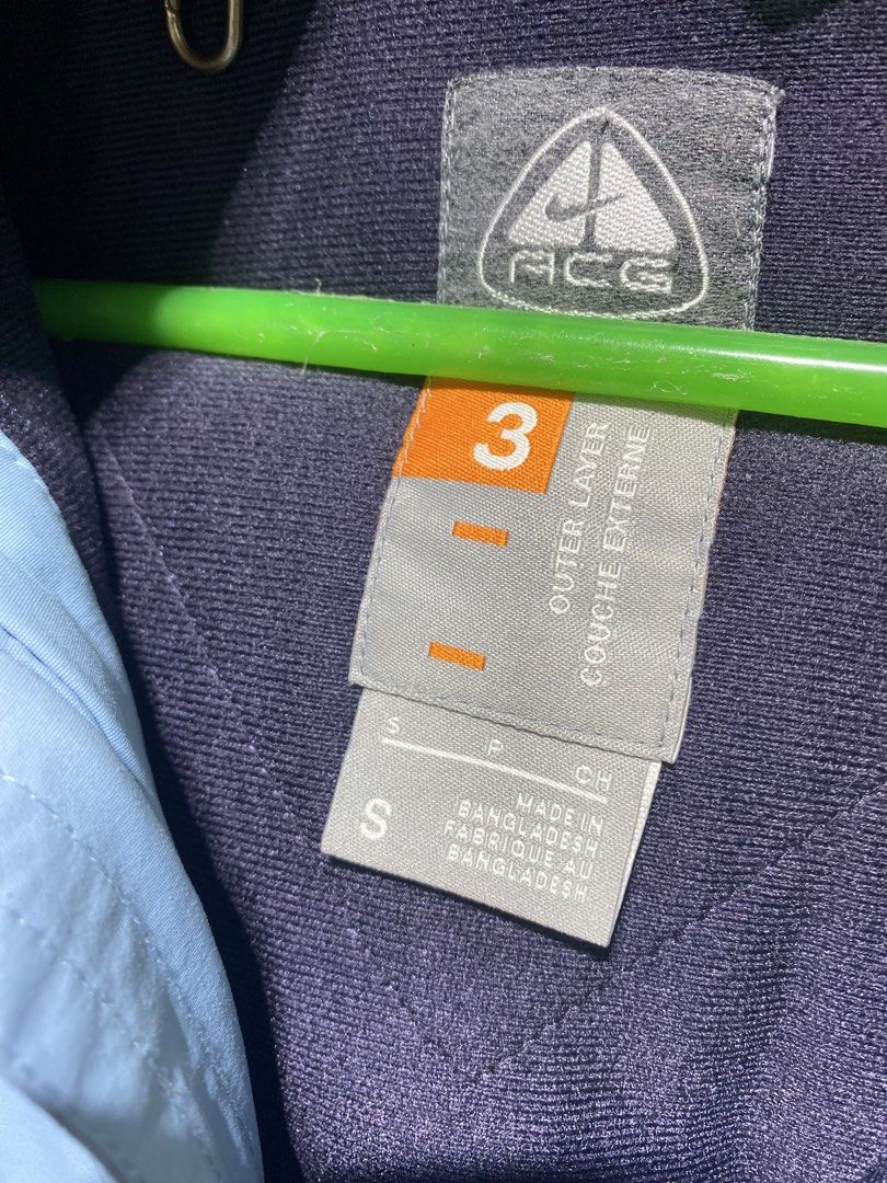 Acg nike (Category: Hoodies) located in Manila. Submitted by hell_market (Listing ID 1470417500, Image 2). Description: .