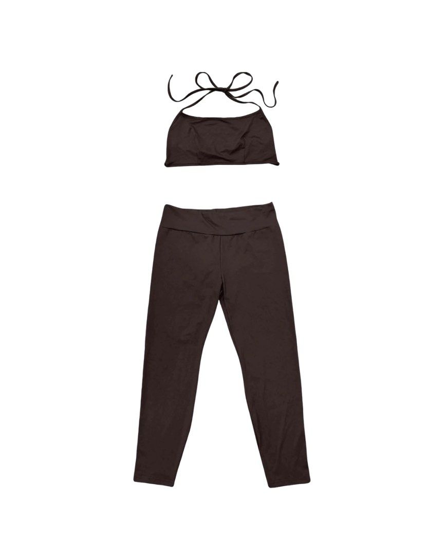 Activewears! (All branded) (Category: Activewear) located in Manila. Submitted by threefold_thrifts3 (Listing ID 1470508713, Image 2). Description: Hi! selling this branded activewears. 4 for 999 only! you can use this for: -pickleball -swimming -running -hiking -gym Literally anywhere!!.
